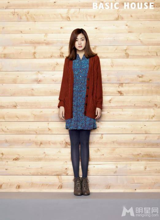 姜素拉秋日时尚服装搭配韩范十足