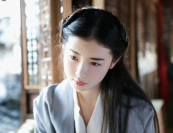 古典美女张辛苑复古时尚写真