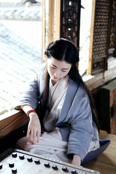 古典美女张辛苑复古时尚写真