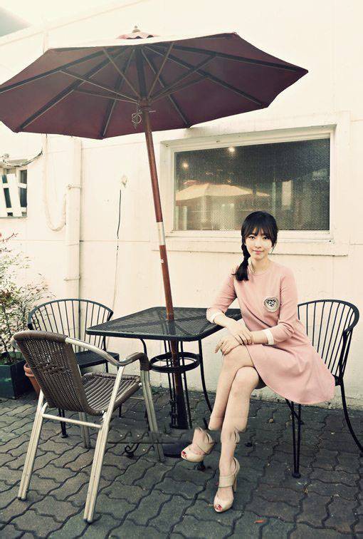 裴涩琪甜美清纯如邻家女孩写真