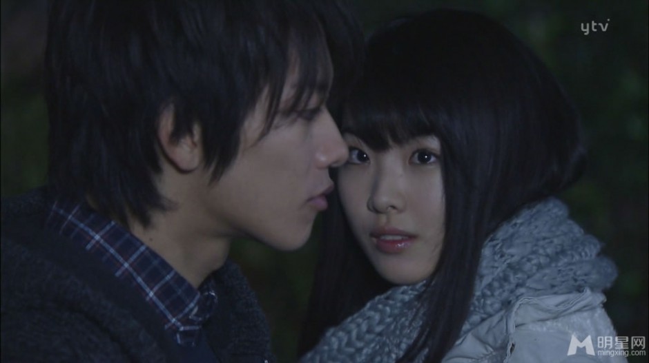 日本清纯女星前田敦子校服清纯写真