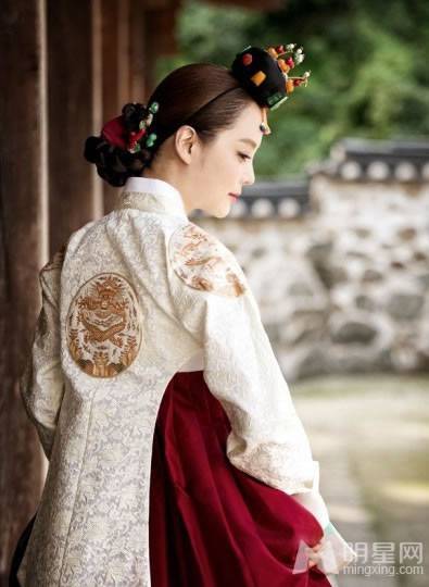 高梓淇蔡琳夫妇和服唯美婚照