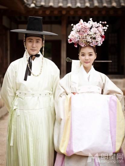 高梓淇蔡琳夫妇和服唯美婚照