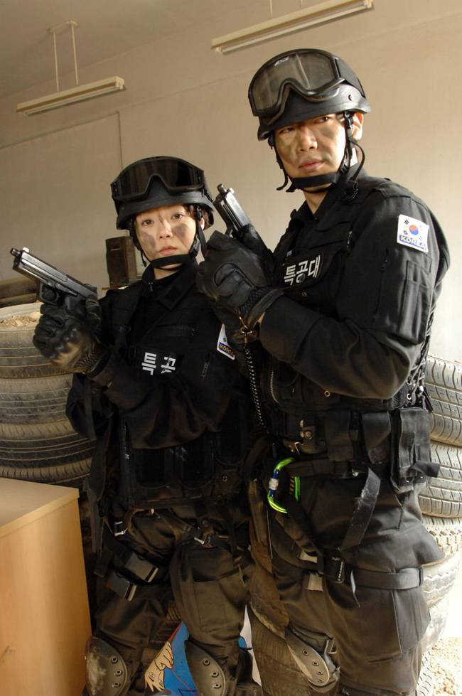 韩国女演员蔡琳美丽大方宣传照