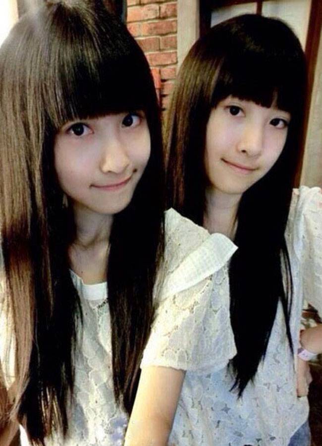 萝莉双胞胎Sandy&Mandy清纯甜美照