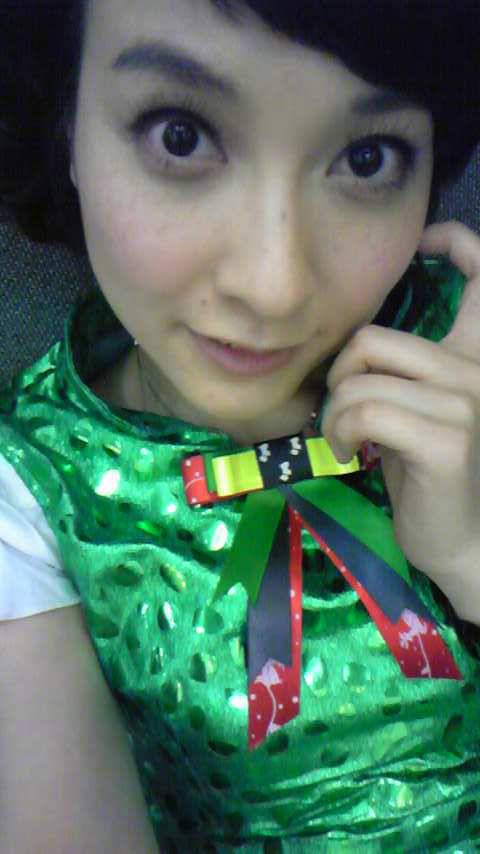 节目主持人吴昕自然清新生活照