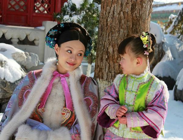 童星纪姿含《甄嬛传》小公主剧照