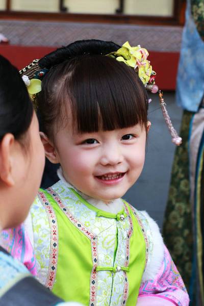 童星纪姿含《甄嬛传》小公主剧照