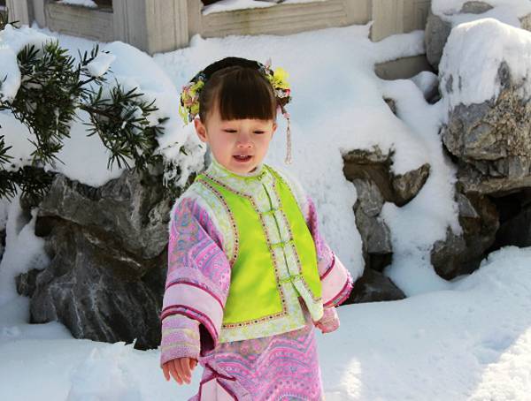 童星纪姿含《甄嬛传》小公主剧照