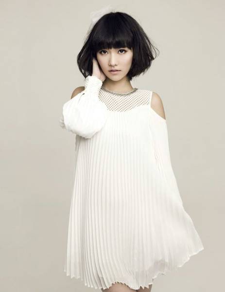 宅男女神孙骁骁靓丽动人高清写真