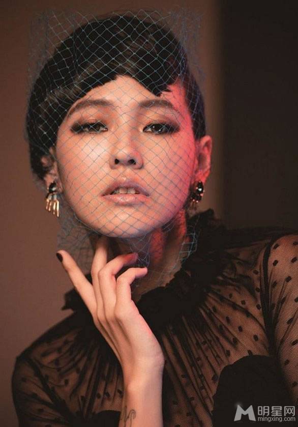 麻辣女星小s复古妆容女王范十足