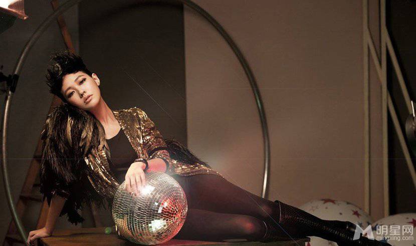 麻辣女星小s复古妆容女王范十足