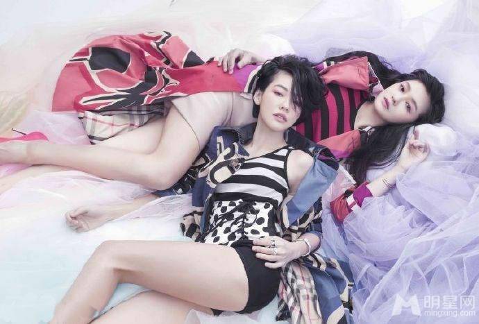 大S小S两姐妹携手拍摄梦幻唯美写真