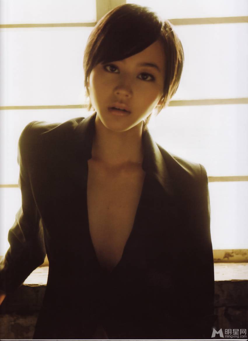 日本女演员堀北真希诱惑魅力照