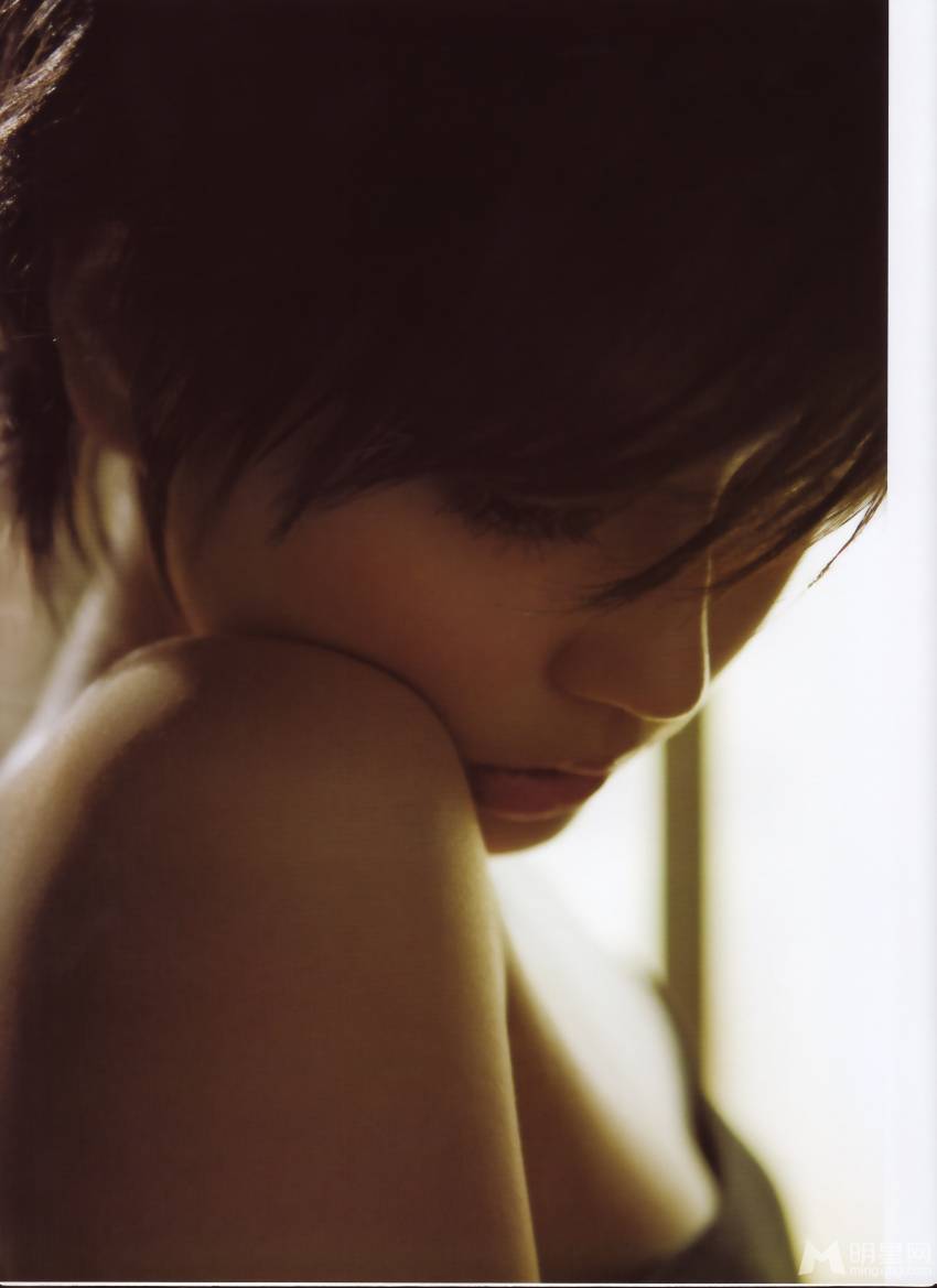 日本女演员堀北真希诱惑魅力照