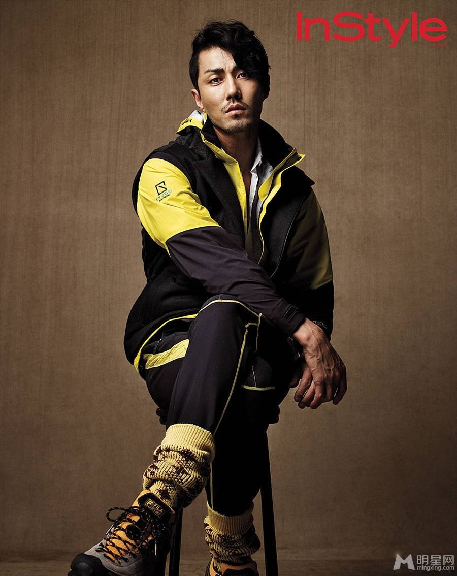 韩星车胜元帅气代言运动服装写真