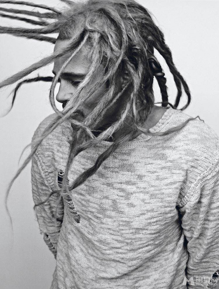 好莱坞男星布拉德·皮特散发独特魅力