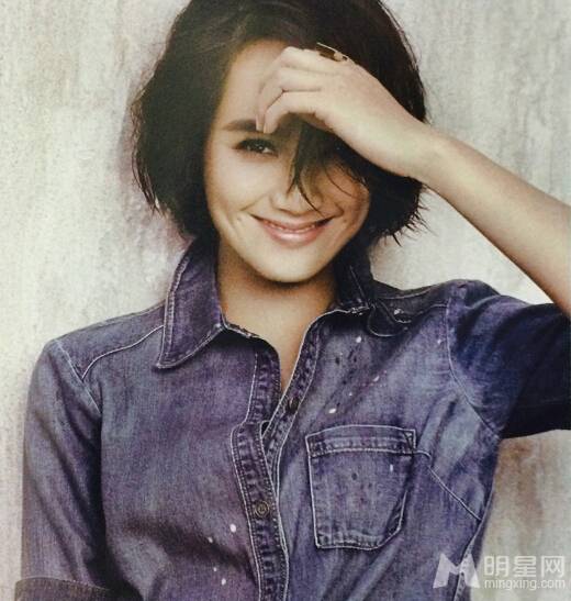 朱丹露温暖明媚笑容融入人心