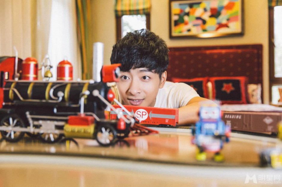 左立帅气阳光青春活力写真