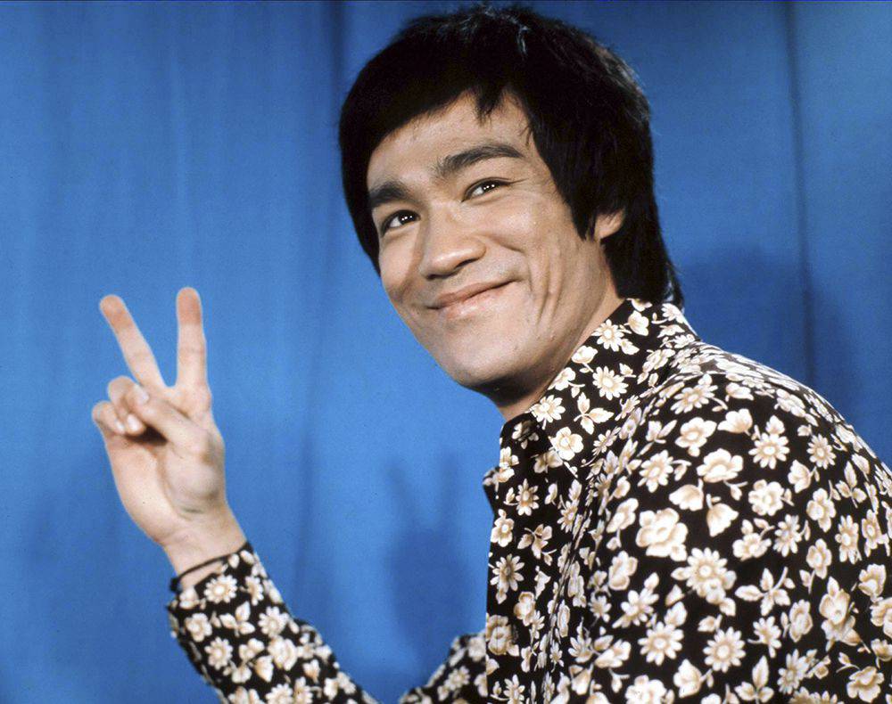 香港年代巨星李小龙温暖笑容遗留人间