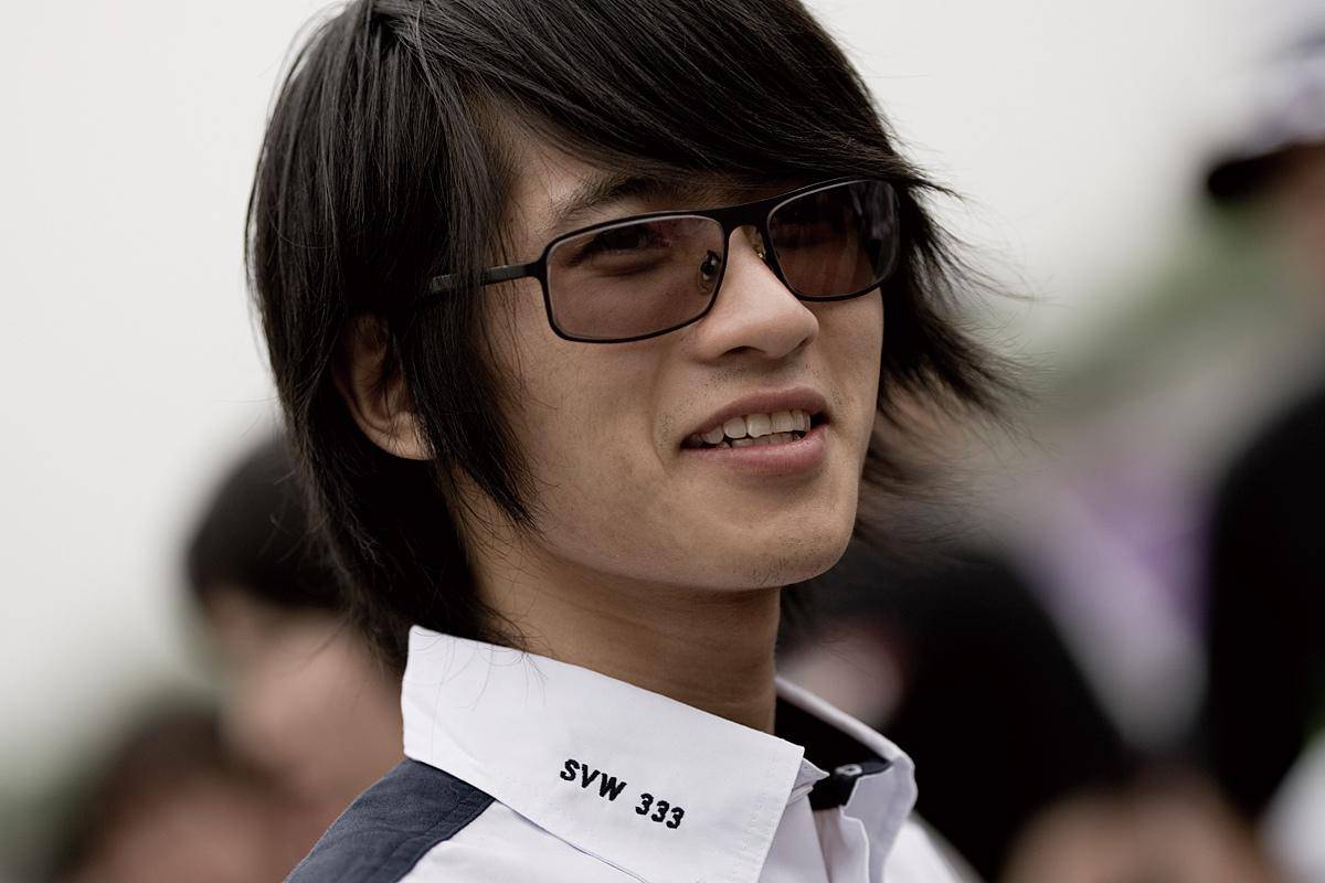 才子韩寒帅气生活照分享