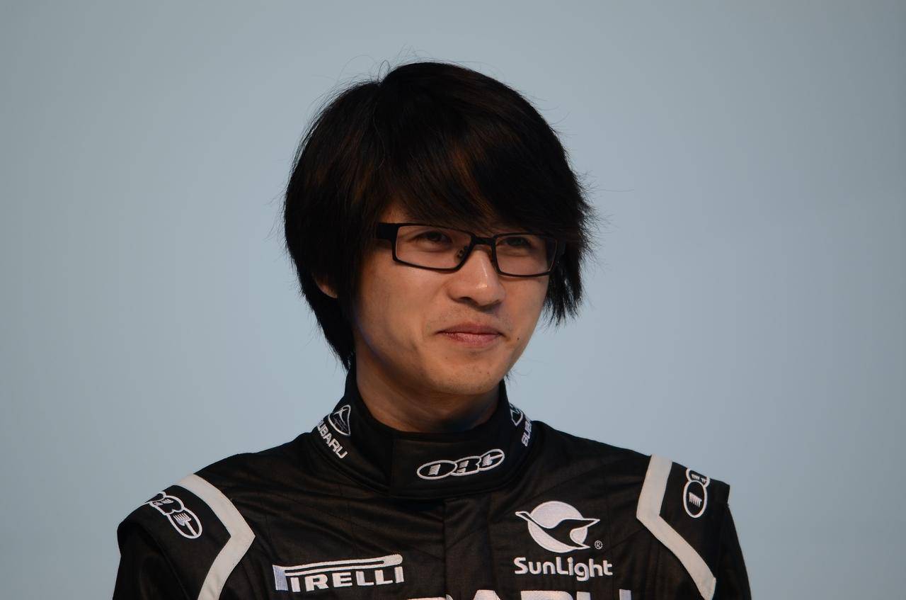 才子韩寒帅气生活照分享