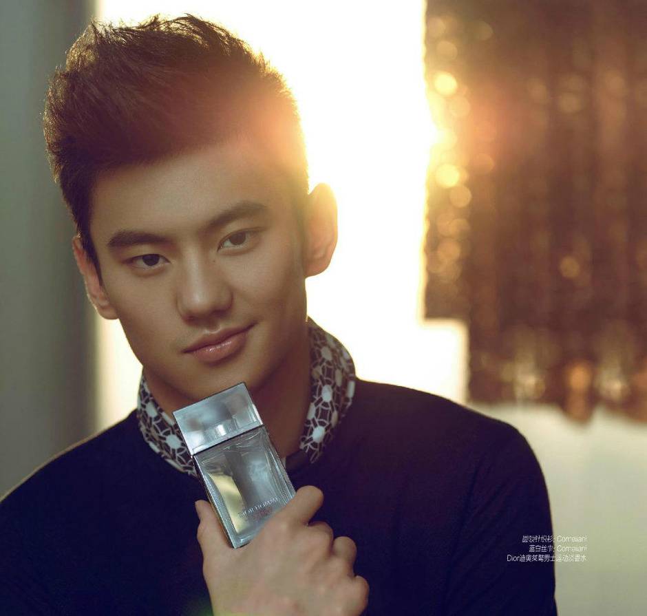 宁泽涛时尚造型迷人绅士风度