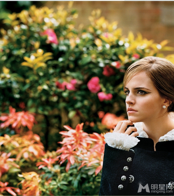 女神艾玛·沃特森彰显优雅时尚魅力