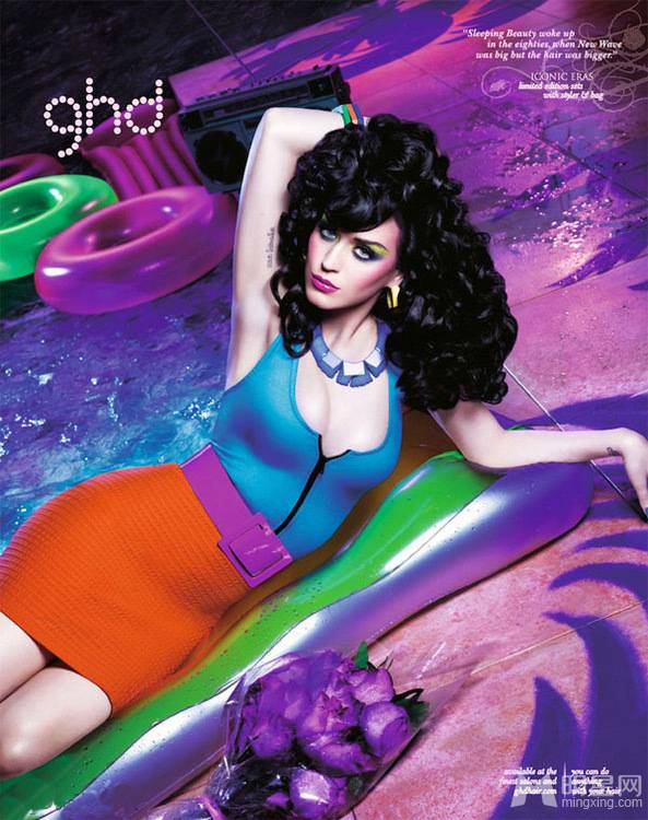 凯蒂·佩里玩转个性时尚性感美艳照