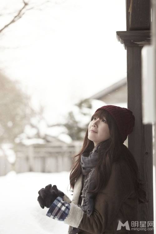 崔智友冬日超凡脱俗气质户外写真