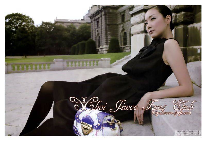 崔智友诠释冷艳气质美人写真照