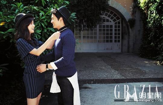 池城李宝英手牵手尽显恩爱浪漫图片