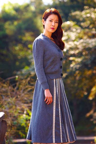 韩国女演员李泰兰百变造型魅力图片