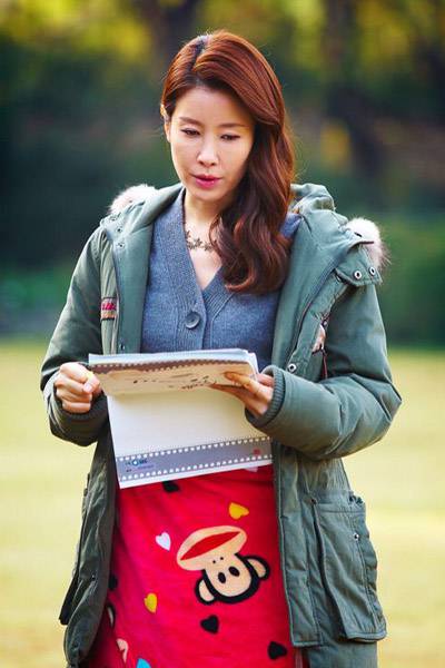 韩国女演员李泰兰百变造型魅力图片