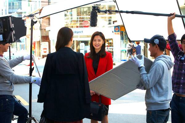 韩国女演员李泰兰百变造型魅力图片