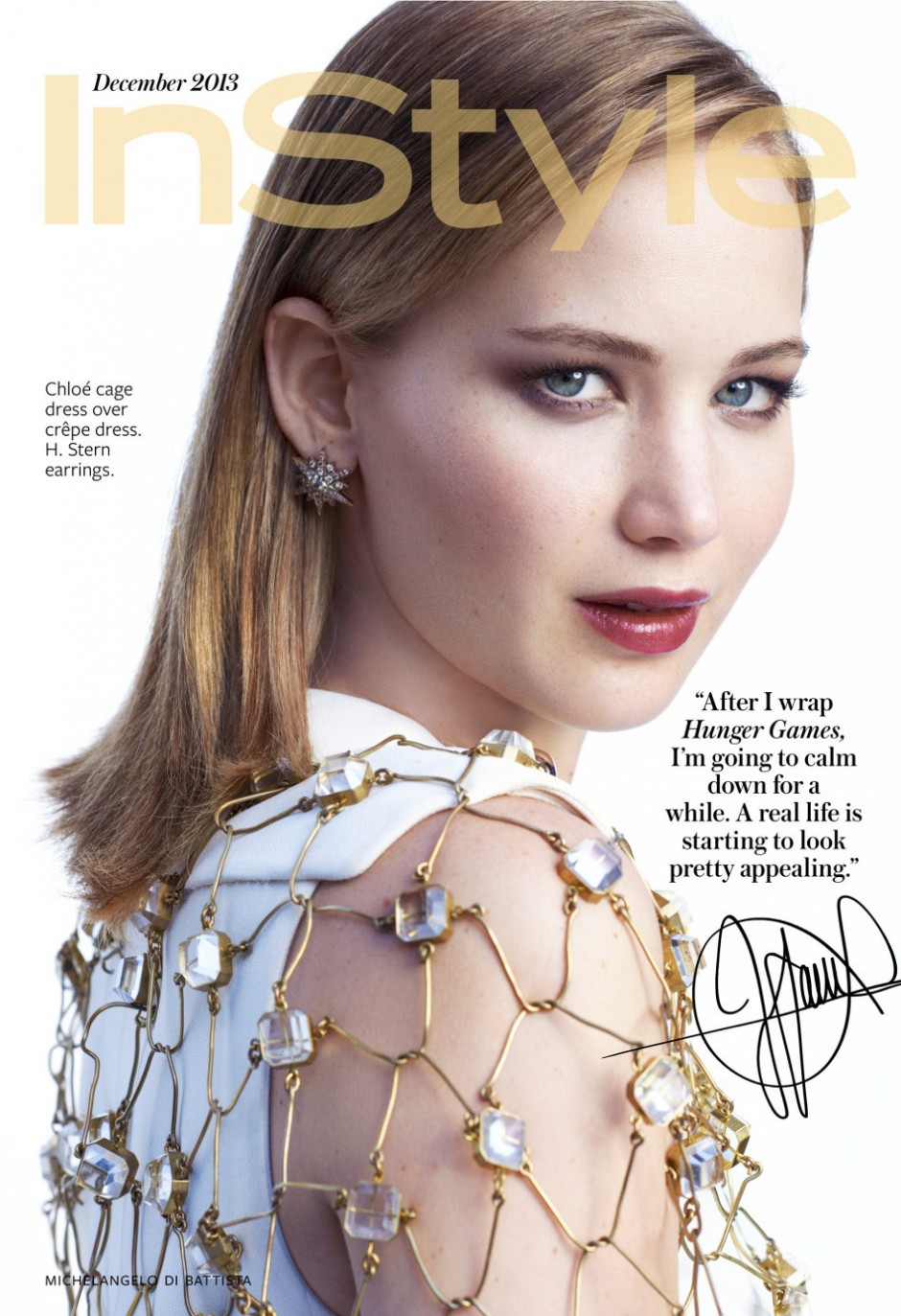 詹妮弗·劳伦斯冷魅眼神尽显女王风范