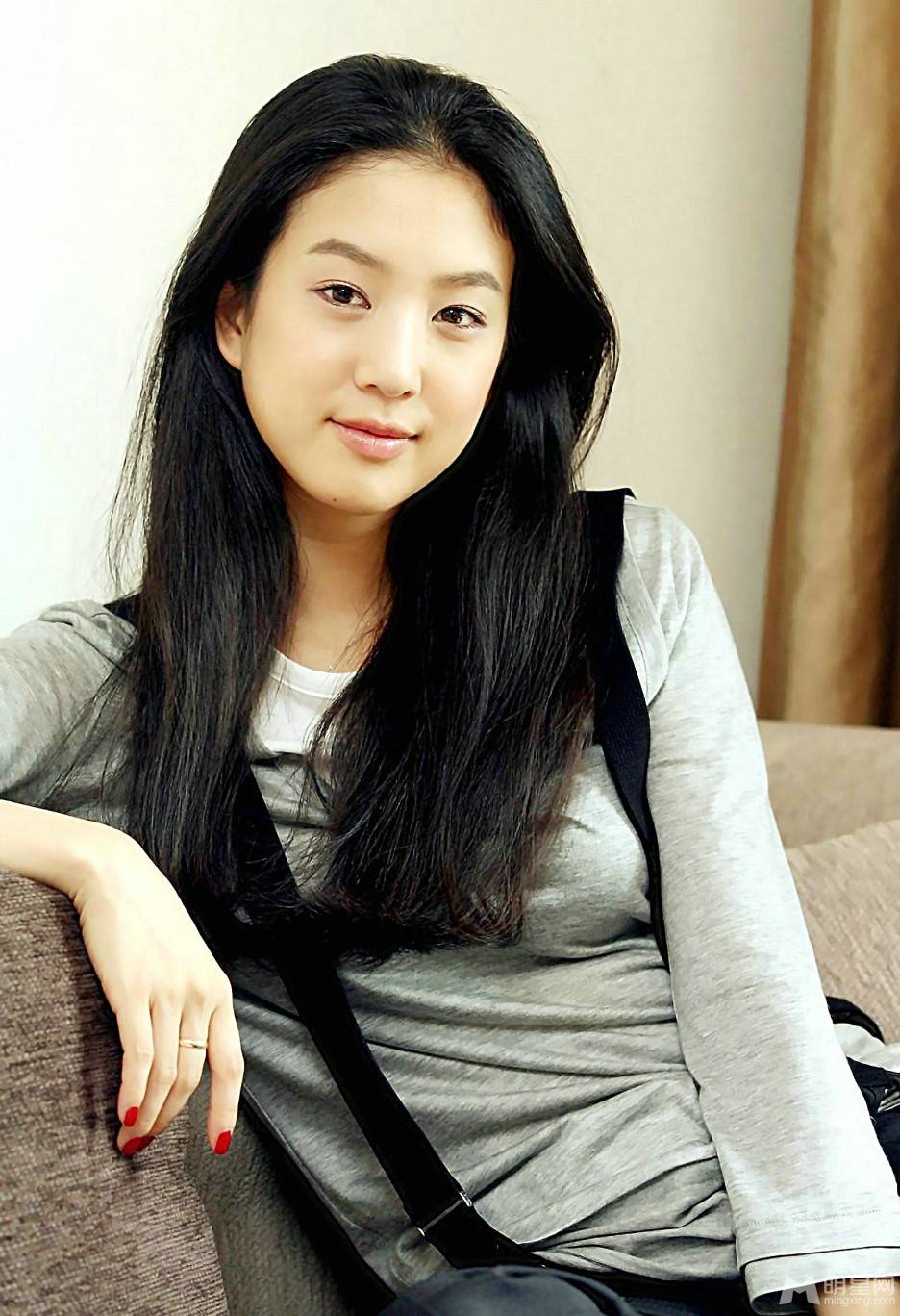 韩星郑丽媛温柔甜美写真照