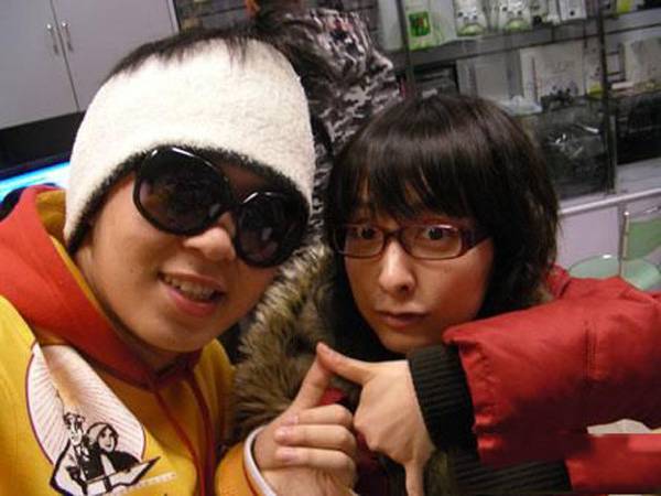 吴昕杜海涛拍摄时尚甜蜜情侣装写真