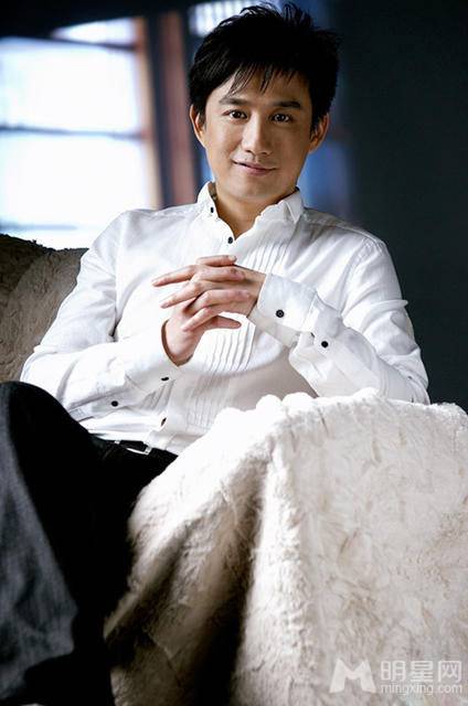大陆男明星黄磊时尚成熟魅力写真