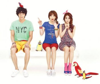 李民基与韩胜妍姜智英携手演绎清新动人画报