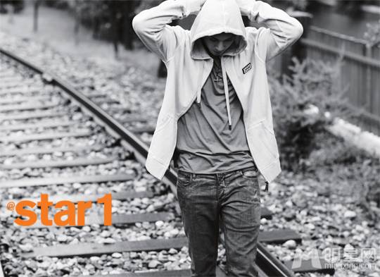 新一代男神金贤重型男魅力画报