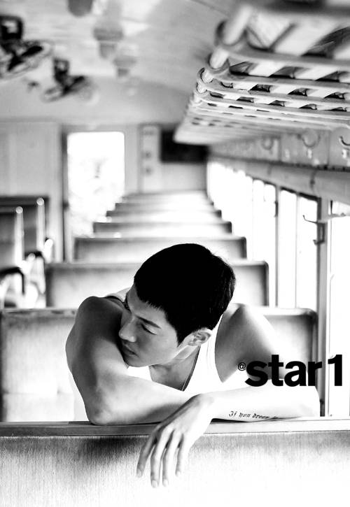 新一代男神金贤重型男魅力画报