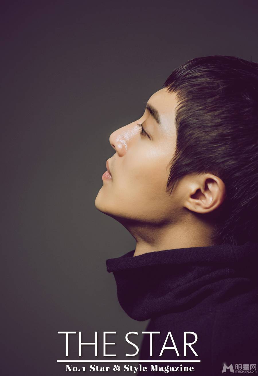 金贤重时尚冷酷性感黑白写真