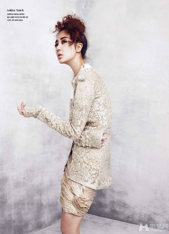 宅男女神尹恩惠散发狂野魅惑写真