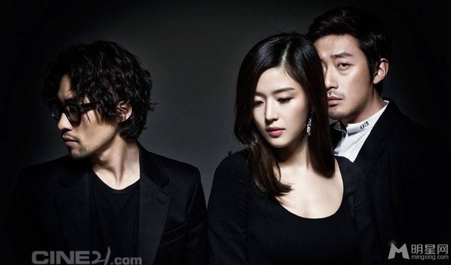 韩星全智贤散发成熟女性魅力