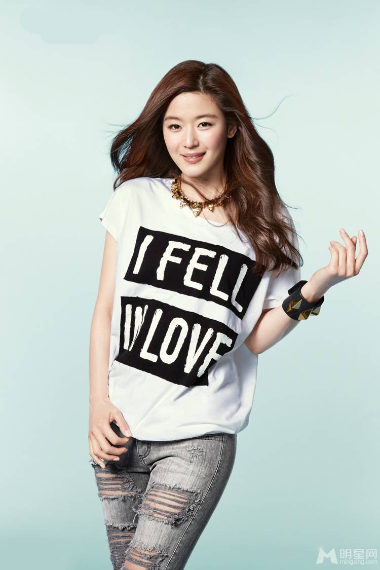 女神全智贤清新文艺范十足