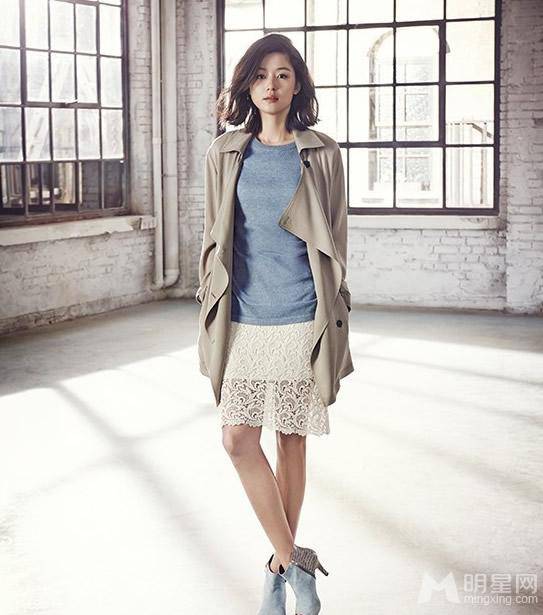 全智贤尽展成熟优雅OL女郎魅力