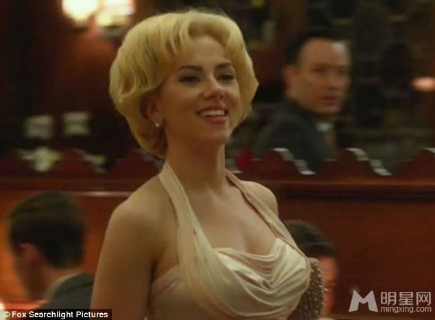 性感女星斯嘉丽·约翰逊诠释另类性感风情