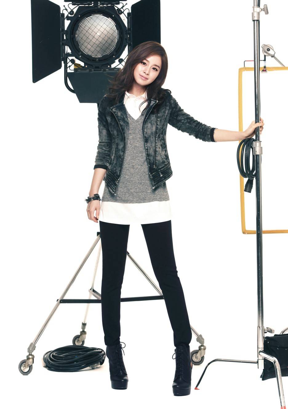 金泰熙时尚服饰装扮气质迷人