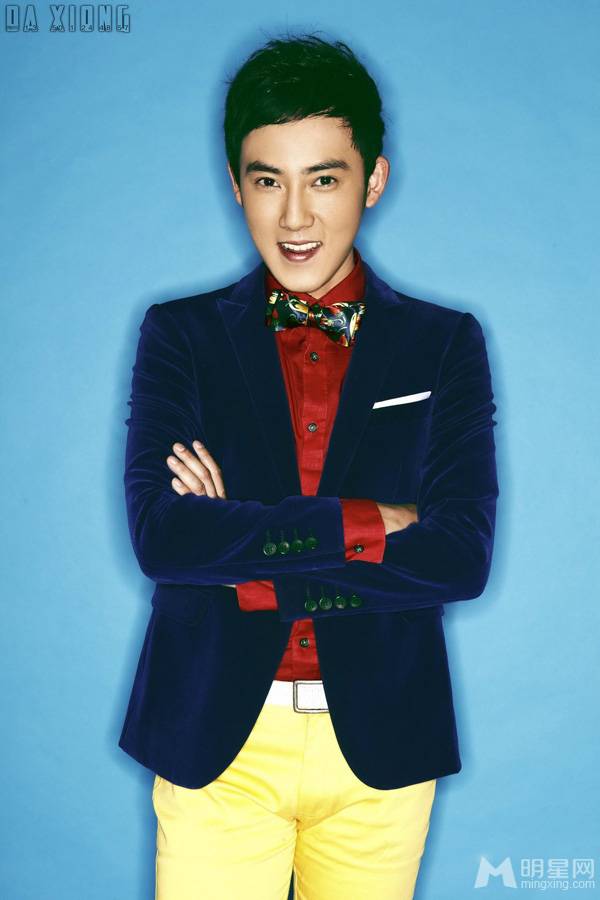 中国男演员张睿玩转视觉冲击帅气写真